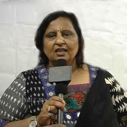 Dr. Renu Khanna